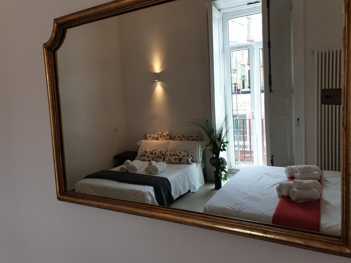 Appartement "Infrascata" Cento Metri Dal Mann à Naples Extérieur photo